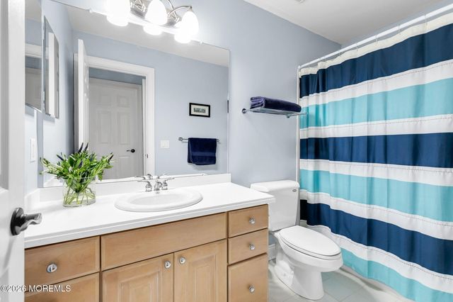 12 Skimmer Lane, Middletown, NJ 07758