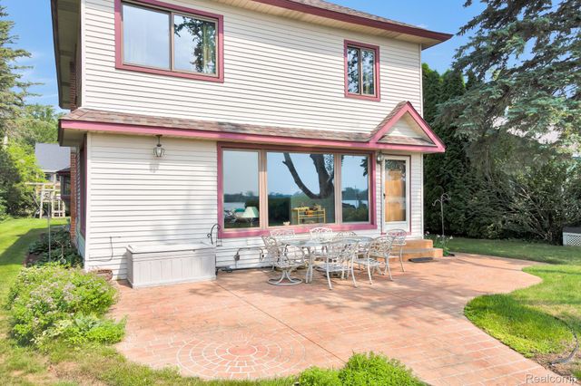 429 Edgewater Drive, Algonac, MI 48001