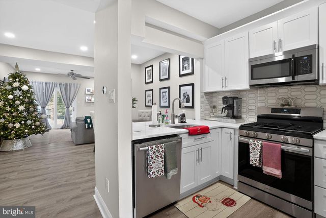 21 WINTERBERRY CT, Glassboro, NJ 08028