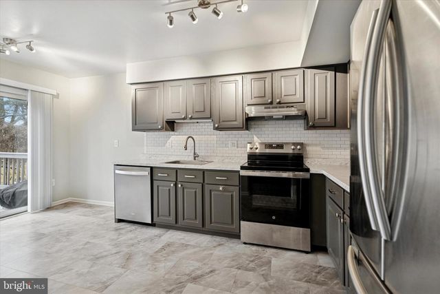 215 PRINCE WILLIAM WAY, Chalfont, PA 18914