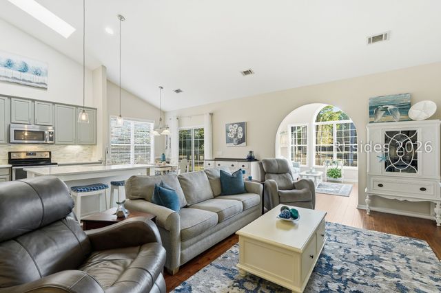 163 Pinecrest Dr, Bluffton, SC 29910