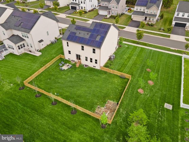 25029 STRIPED MAPLE DR, Aldie, VA 20105