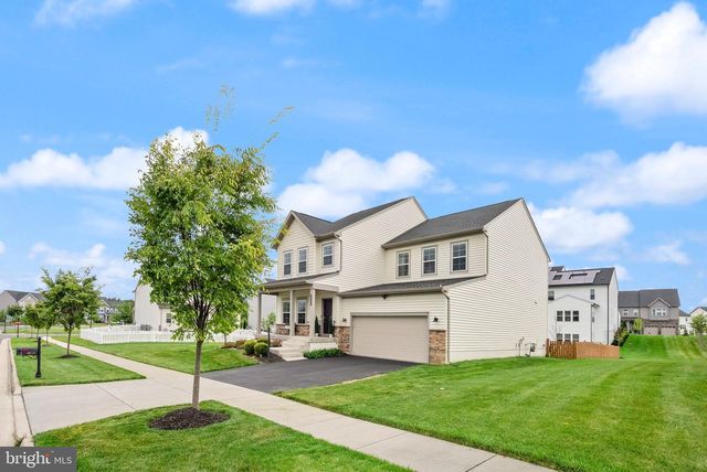 25029 STRIPED MAPLE DR, Aldie, VA 20105