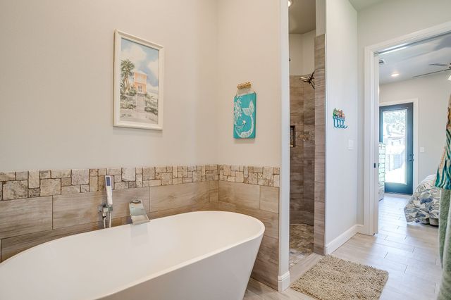 312 Pear Valley Lane, Burleson, TX 76028