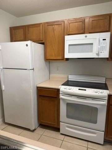 14890 Pleasant Bay LN 102, Naples, FL 34119