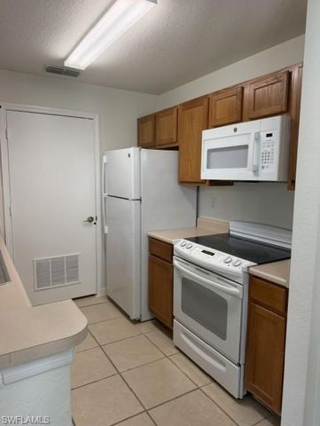 14890 Pleasant Bay LN 102, Naples, FL 34119