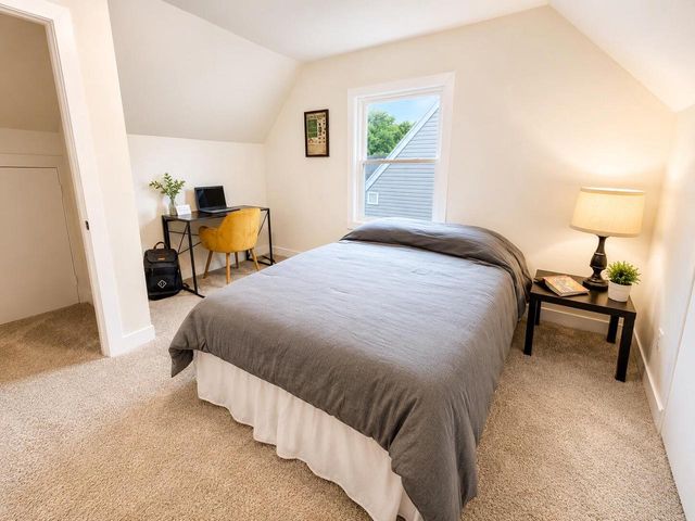 2205 Hayes AVENUE, Racine, WI 53405