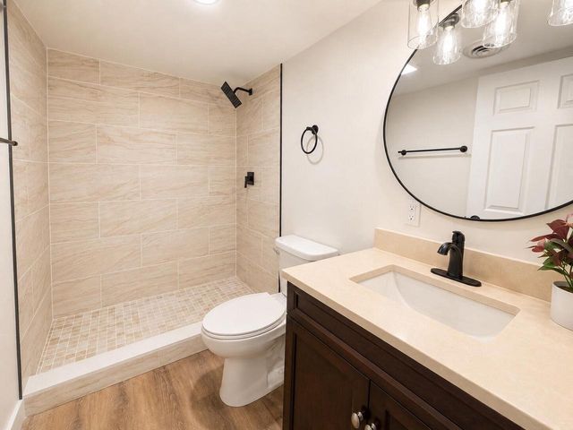 2205 Hayes AVENUE, Racine, WI 53405