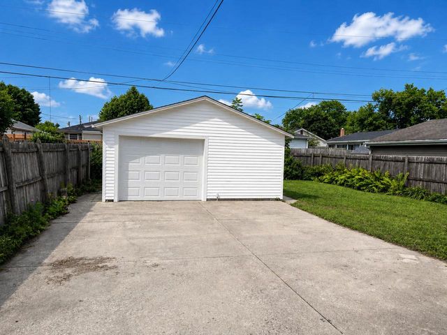 2205 Hayes AVENUE, Racine, WI 53405