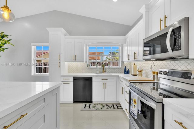 4260 SW 153rd Pl, Miami, FL 33185