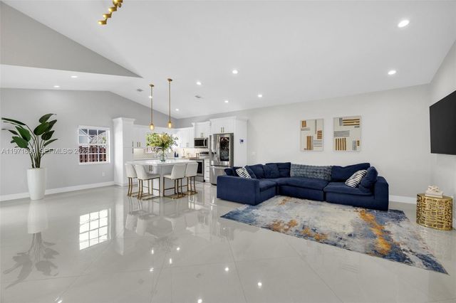 4260 SW 153rd Pl, Miami, FL 33185