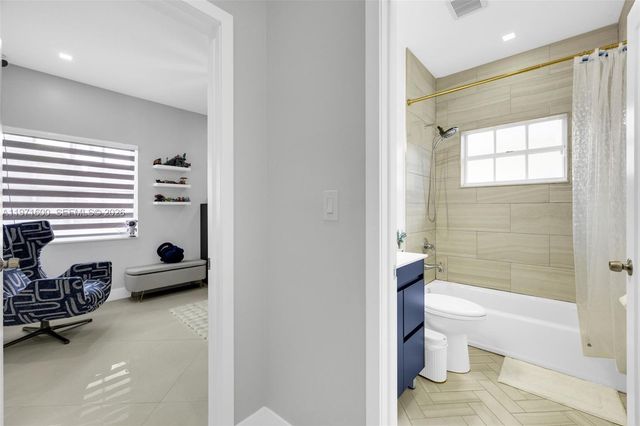 4260 SW 153rd Pl, Miami, FL 33185