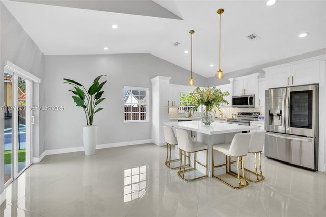 4260 SW 153rd Pl, Miami, FL 33185