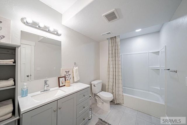 130 Castlerock Lane, Idaho Falls, ID 83404