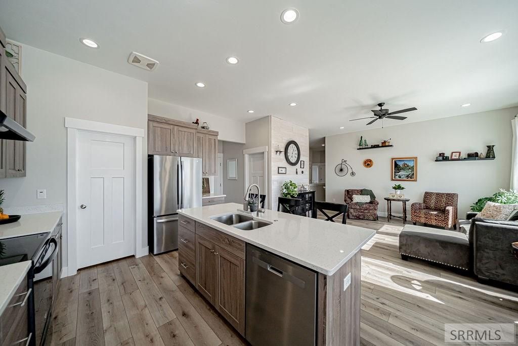 Image 13 of property listing at 130 Castlerock Lane, Idaho Falls, ID 83404