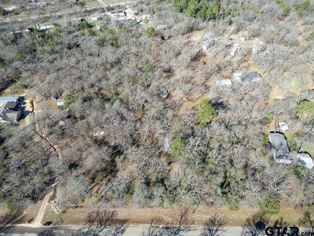 17509 Creekside Drive, Lindale, TX 75771