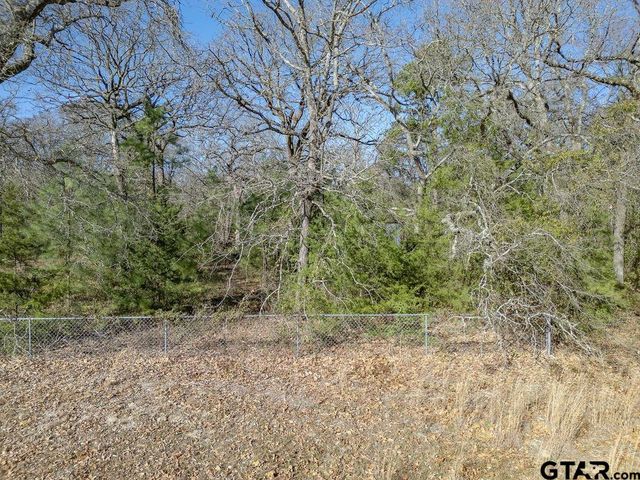 17509 Creekside Drive, Lindale, TX 75771