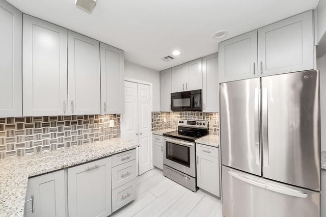 9447 Pagewood Lane 9447, Houston, TX 77063