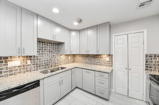 9447 Pagewood Lane 9447, Houston, TX 77063