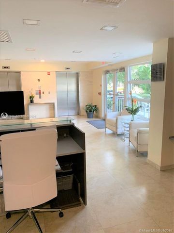 816 NW 11th St 801, Miami, FL 33136