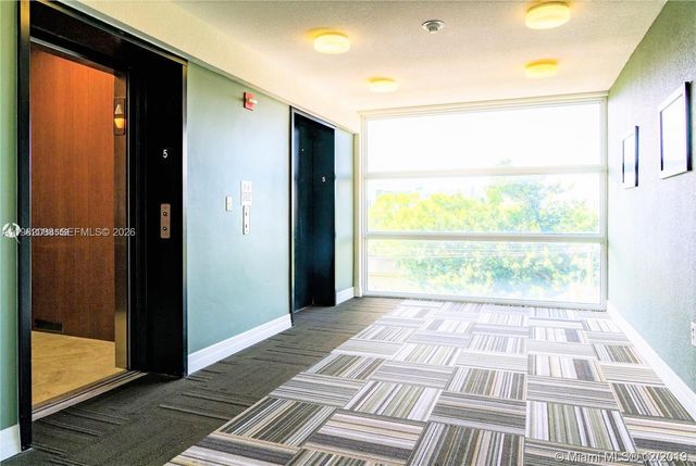 816 NW 11th St 801, Miami, FL 33136