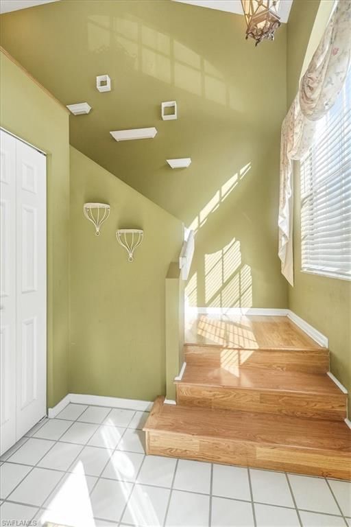 2526 Orchid Bay DR 202, NAPLES, FL 34109 — photo 4