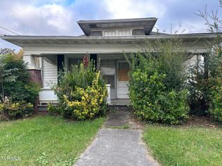 1102 East Main Street, Johnson City, TN 37601