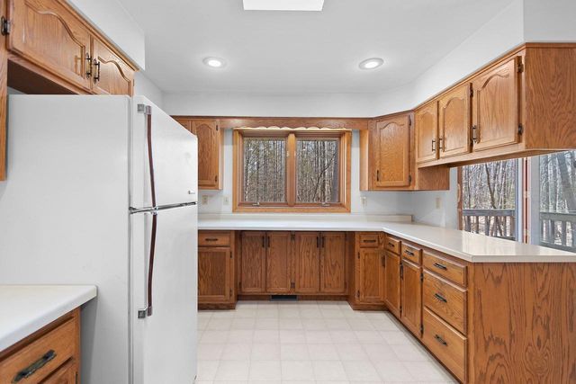 3448 BLACKBERRY LANE, Green Bay, WI 54313