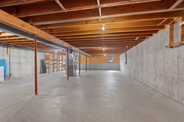 3448 BLACKBERRY LANE, Green Bay, WI 54313