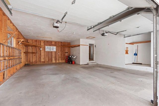 3448 BLACKBERRY LANE, Green Bay, WI 54313