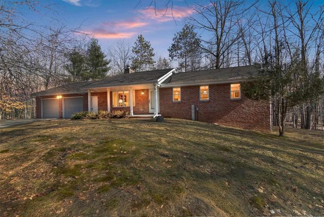 3448 BLACKBERRY LANE, Green Bay, WI 54313