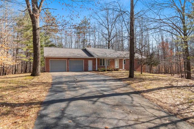 3448 BLACKBERRY LANE, Green Bay, WI 54313