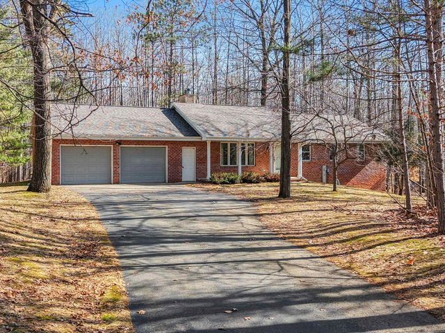 3448 BLACKBERRY LANE, Green Bay, WI 54313