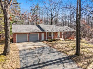 3448 BLACKBERRY LANE, Green Bay, WI 54313
