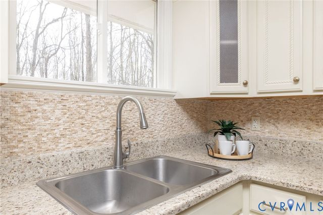 12666 Fawn Ln, Goochland, VA 23233