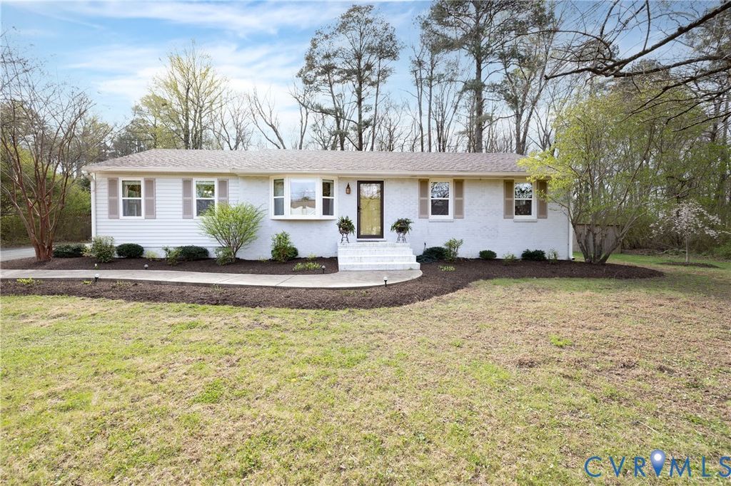 12666 Fawn Ln, Goochland, VA 23233