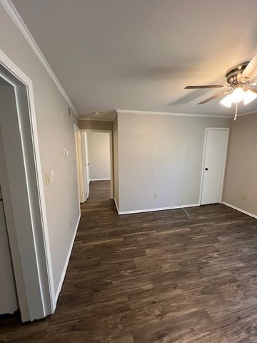 135 Brush Hill Ct, Gallatin, TN 37066