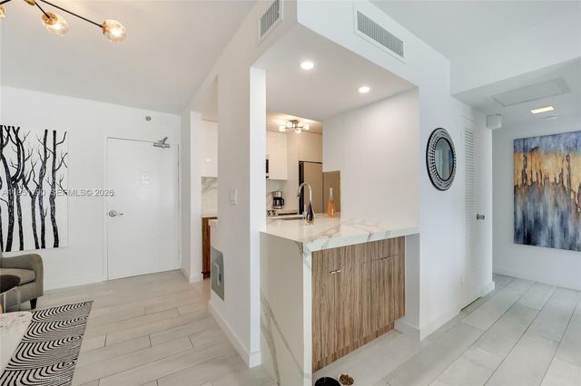 1000 West Ave 727, Miami Beach, FL 33139