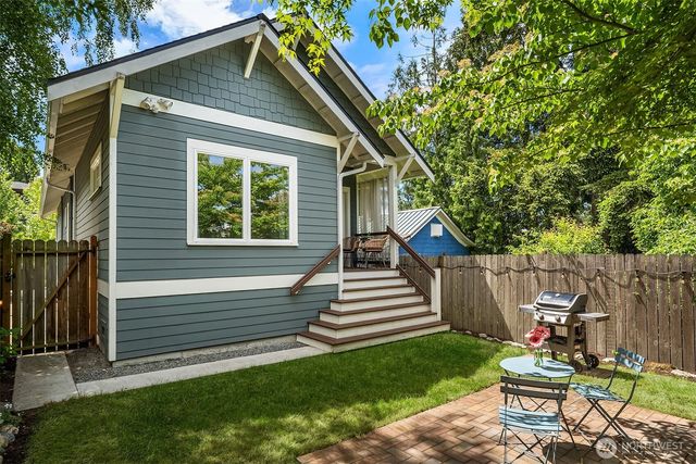 110 N 76th Street, Seattle, WA 98103