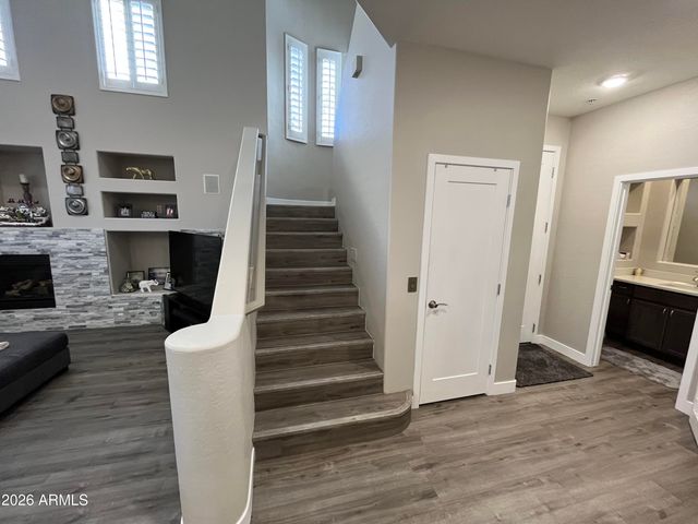 7445 E EAGLE CREST Drive 1064, Mesa, AZ 85207