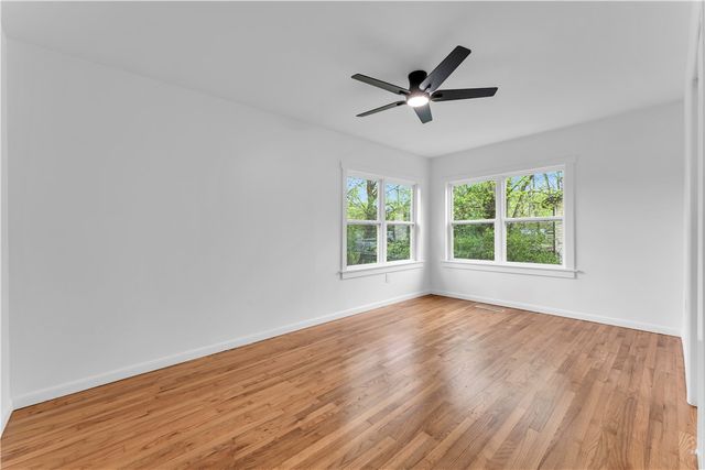 9 W Montgomery Street, Fayetteville, AR 72701