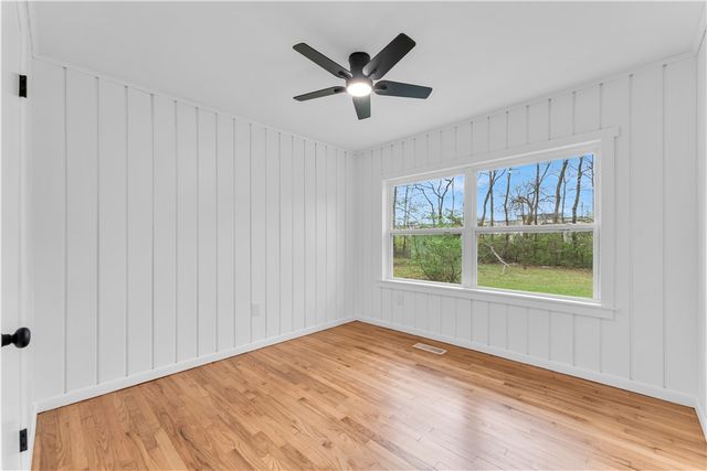 9 W Montgomery Street, Fayetteville, AR 72701