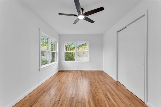 9 W Montgomery Street, Fayetteville, AR 72701