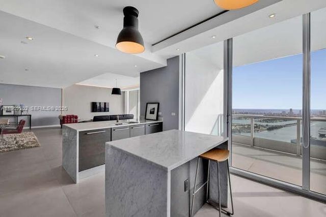 900 Biscayne Blvd 6205, Miami, FL 33132