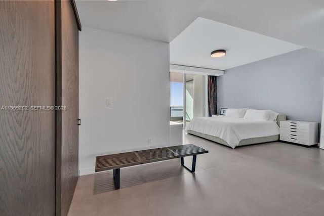 900 Biscayne Blvd 6205, Miami, FL 33132