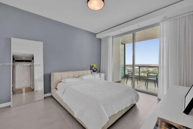 900 Biscayne Blvd 6205, Miami, FL 33132