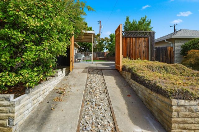 10530 N Portal Avenue, Cupertino, CA 95014