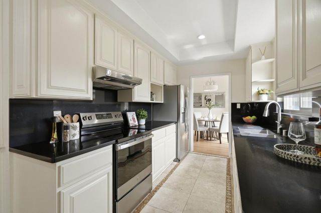 10530 N Portal Avenue, Cupertino, CA 95014
