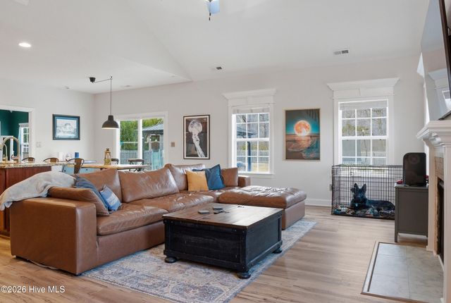 108 Rosedale Court, Moyock, NC 27958