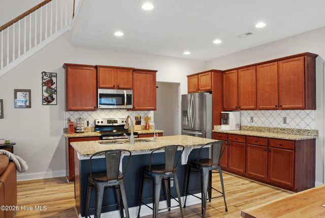 108 Rosedale Court, Moyock, NC 27958